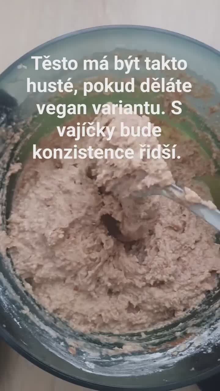 BEZLEPKOVÝ KOLÁČ Z ODLOŽENÉHO KVÁSKU, ALE I BEZ NĚJ (slazený rozinkami / s vajíčky i bez nich).